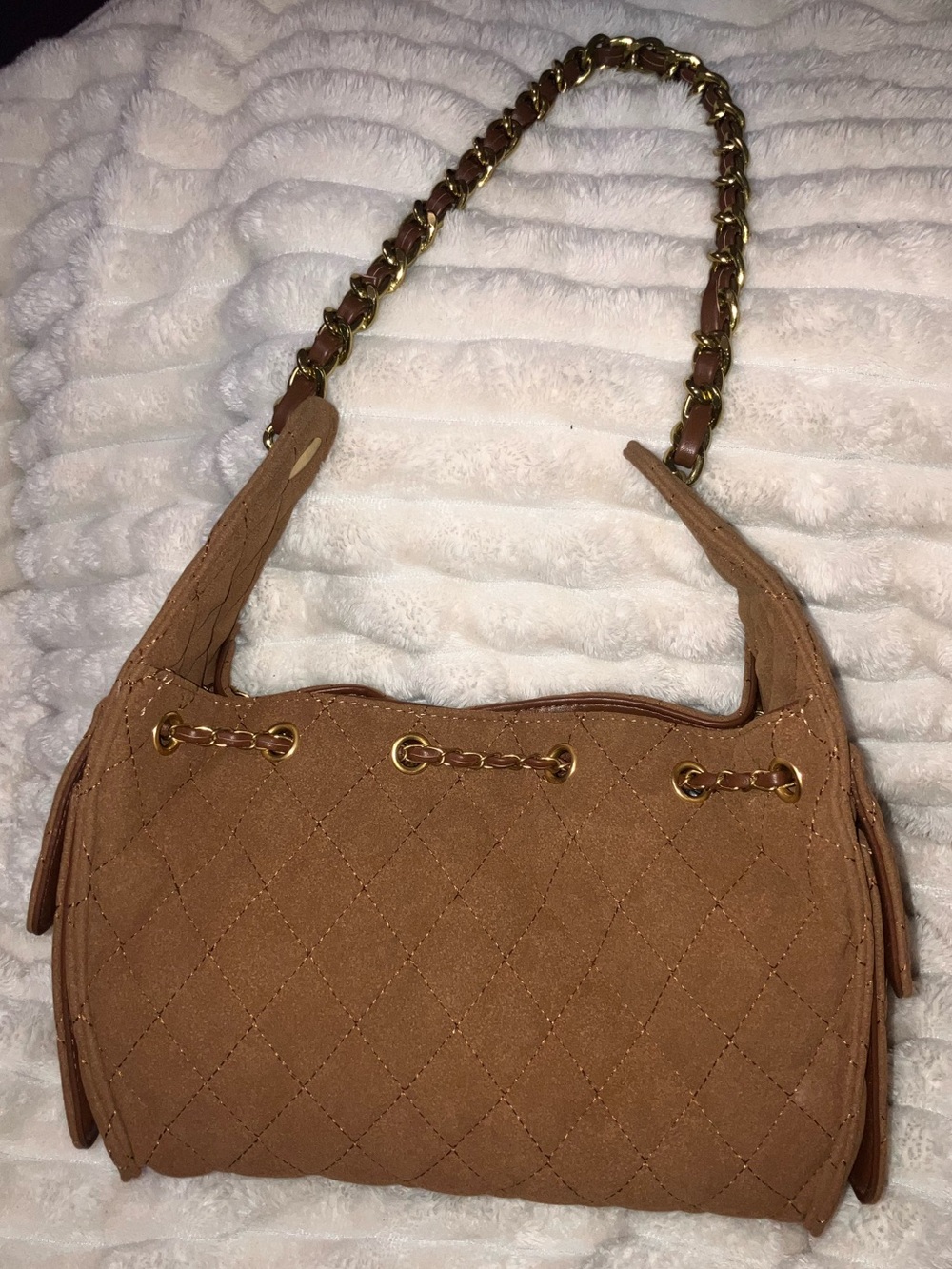 Adornia Brown Quilted Bag With Chain Strap and Side Pockets - Picture 7 of 16